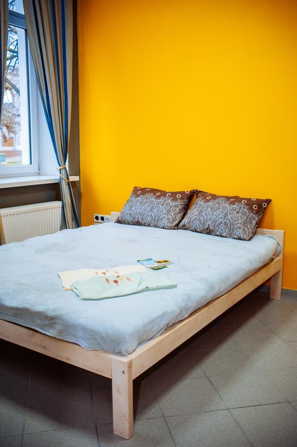 Papa'S Hostel Chernihiv Ngoại thất bức ảnh