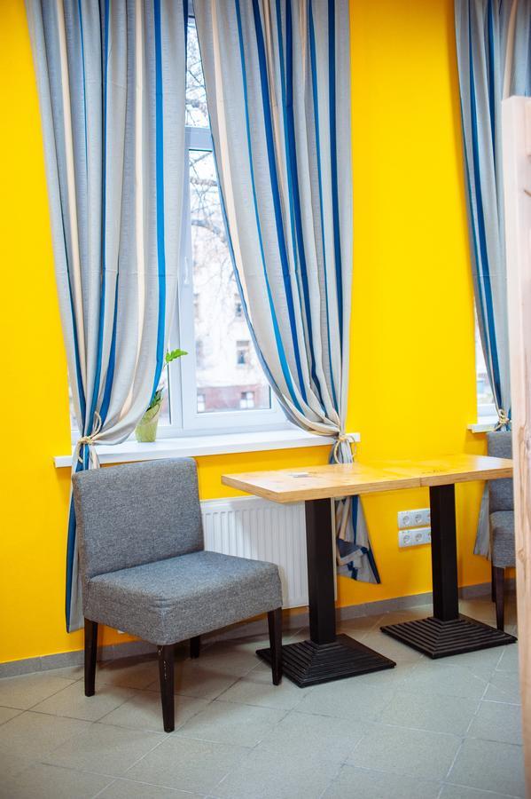 Papa'S Hostel Chernihiv Ngoại thất bức ảnh