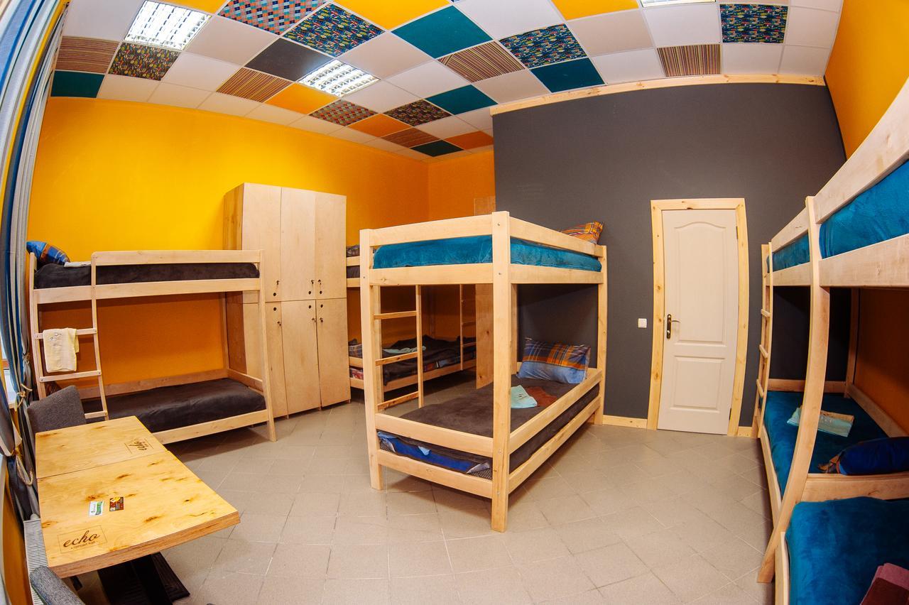 Papa'S Hostel Chernihiv Ngoại thất bức ảnh