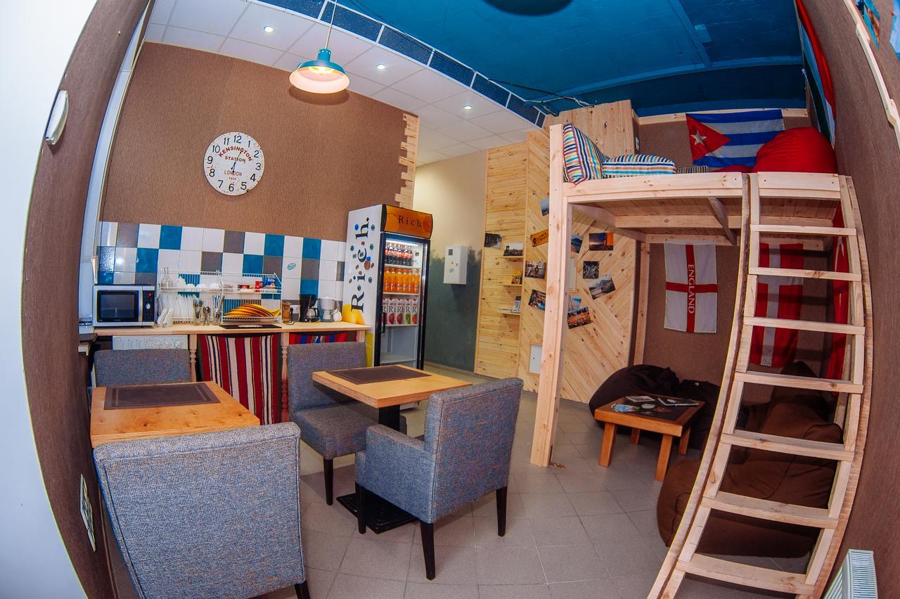 Papa'S Hostel Chernihiv Ngoại thất bức ảnh