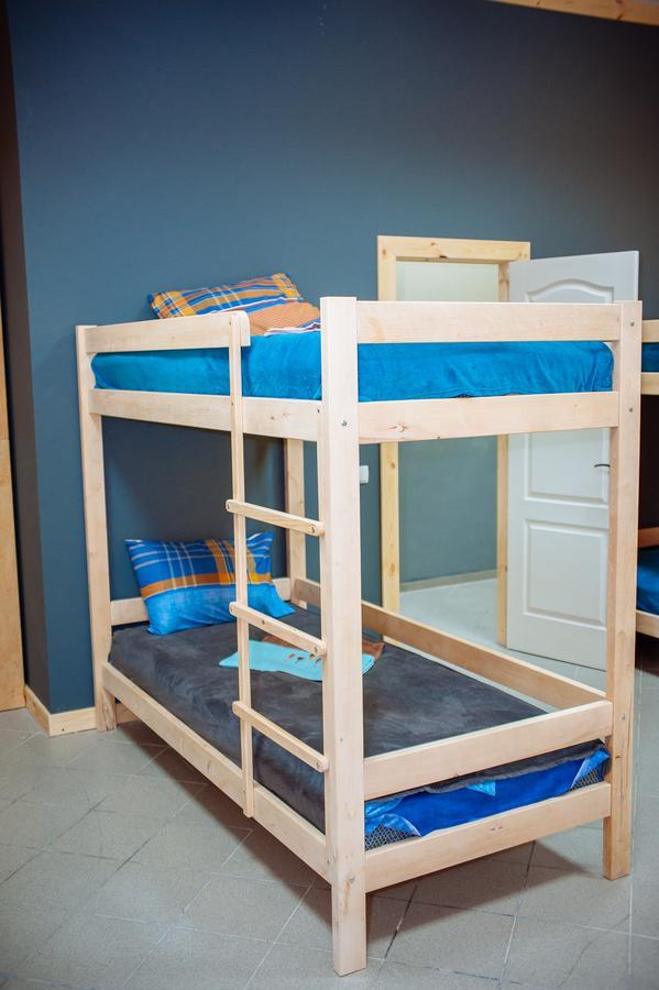 Papa'S Hostel Chernihiv Ngoại thất bức ảnh